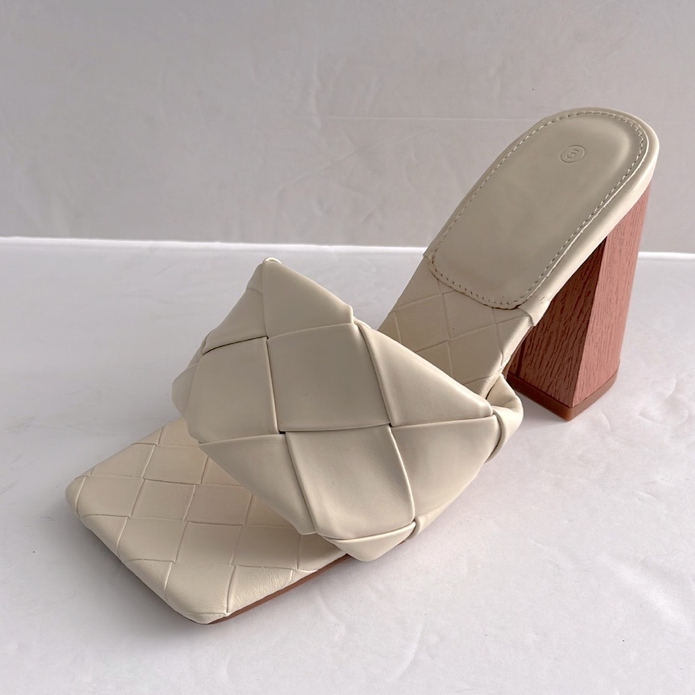 Womens Basket Weave Open Square Toe Block Heel Sandals Slides Pumps Size 5 NWT - Picture 2 of 8